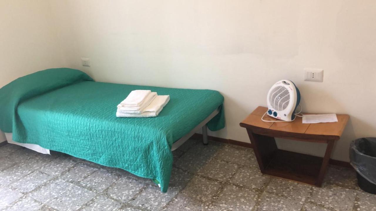 Castellaneta Short Term -Low Cost Luaran gambar